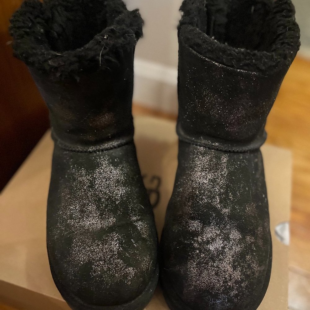 Ugg Mini Bailey Bow Glimmer Size 9 Womens US